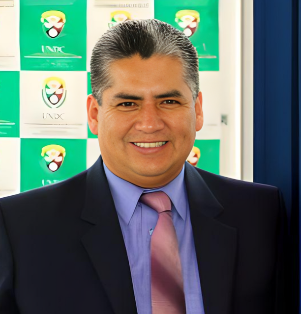 Carlos Almidón Ortiz